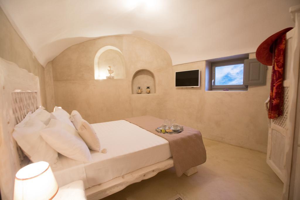 Love Nest With Hot Tub, Hammam & Outdoor Cinema Akrotírion Esterno foto