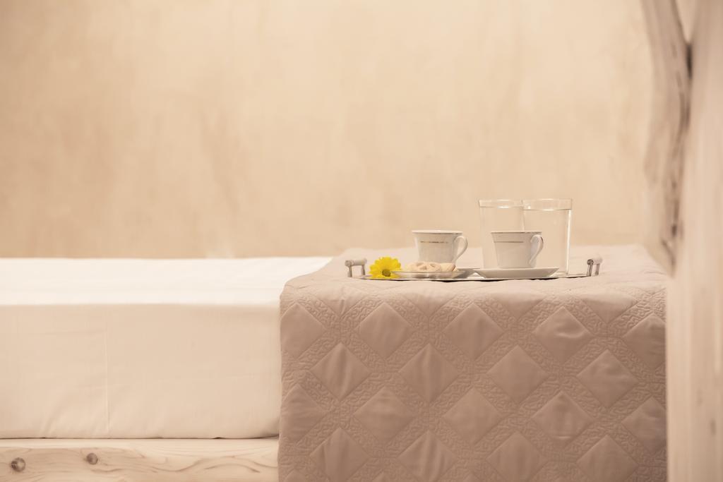 Love Nest With Hot Tub, Hammam & Outdoor Cinema Akrotírion Esterno foto